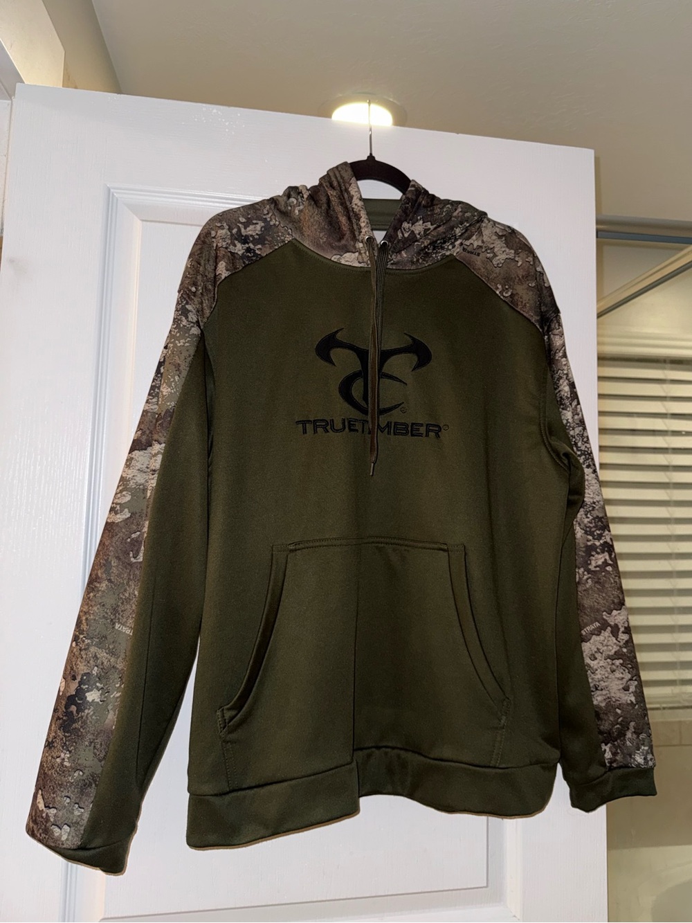 TrueTimber Men’s Hoodie Green Camo Large